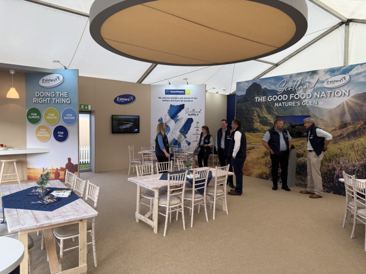 2 Sisters exhibition stand