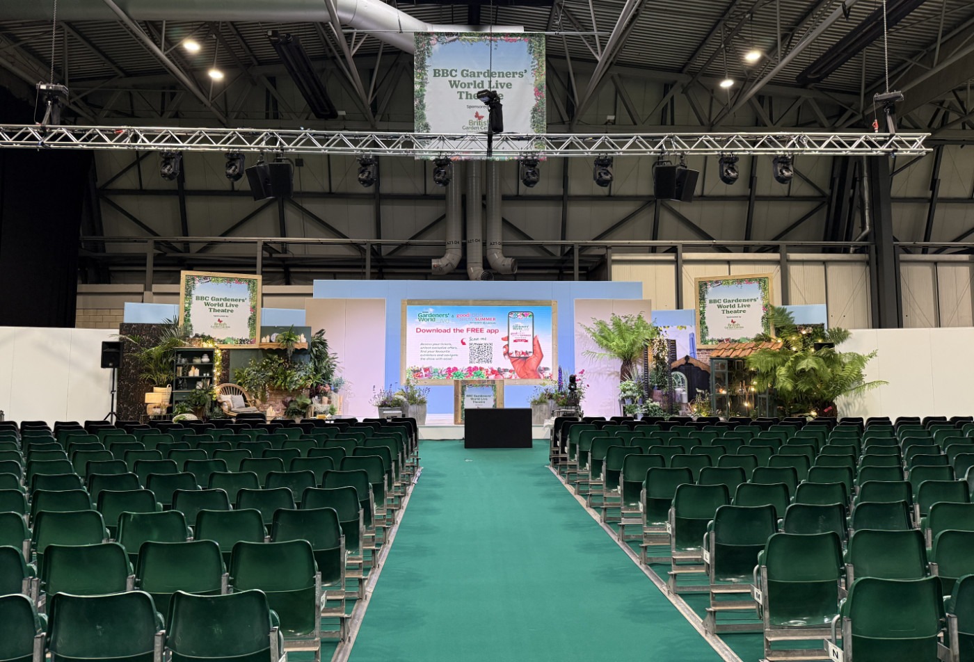 custom exhibition stand