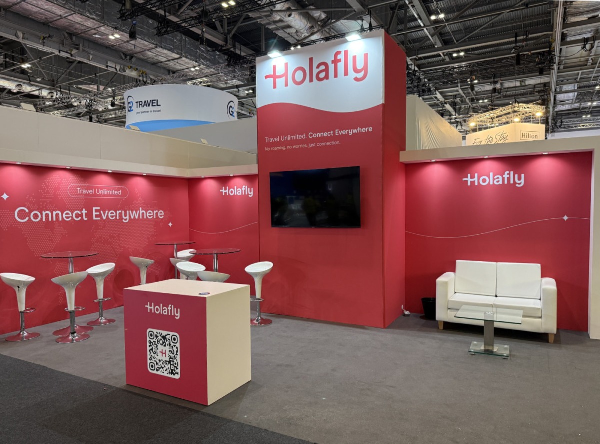 Holafly exhibition stand